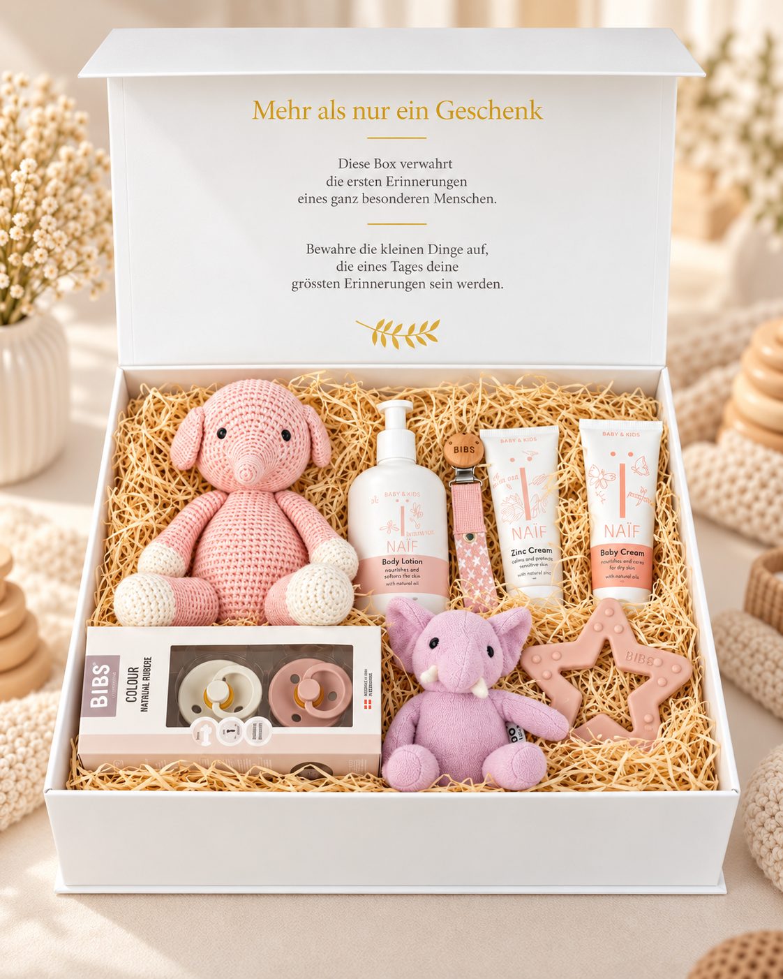 Offene Baby Geschenkbox Marco mit BIBS Schmusetuch, Schnullern, Schnullerketten, Beissring, natureZOO Faultier und NAÏF Shampoo