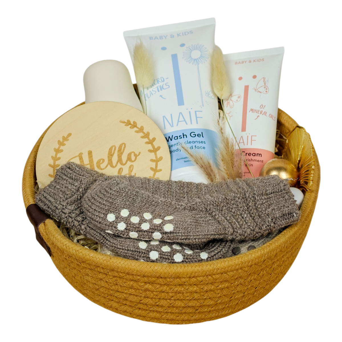 Geschenkkorb Elias mit Babysocken 2er-Set, Baby Fruchtsauger Creme, NAÏF Waschgel und NAÏF Babycreme im grauen Baumwollkorb