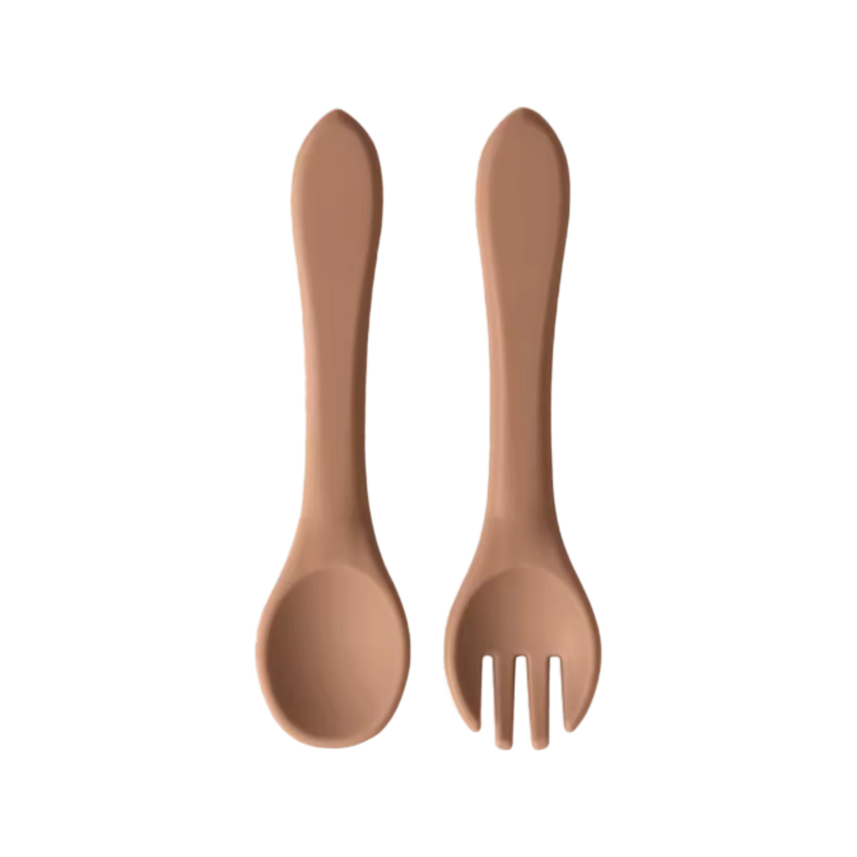 Zwei braune Hello World-Silikonutensilien (Löffel und Gabel, 3,5 x 14 cm, BPA-frei) sind nebeneinander auf einem weißen Hintergrund platziert. Beide haben abgerundete Griffe und breite Köpfe, ideal für Kinder oder Kleinkinder.