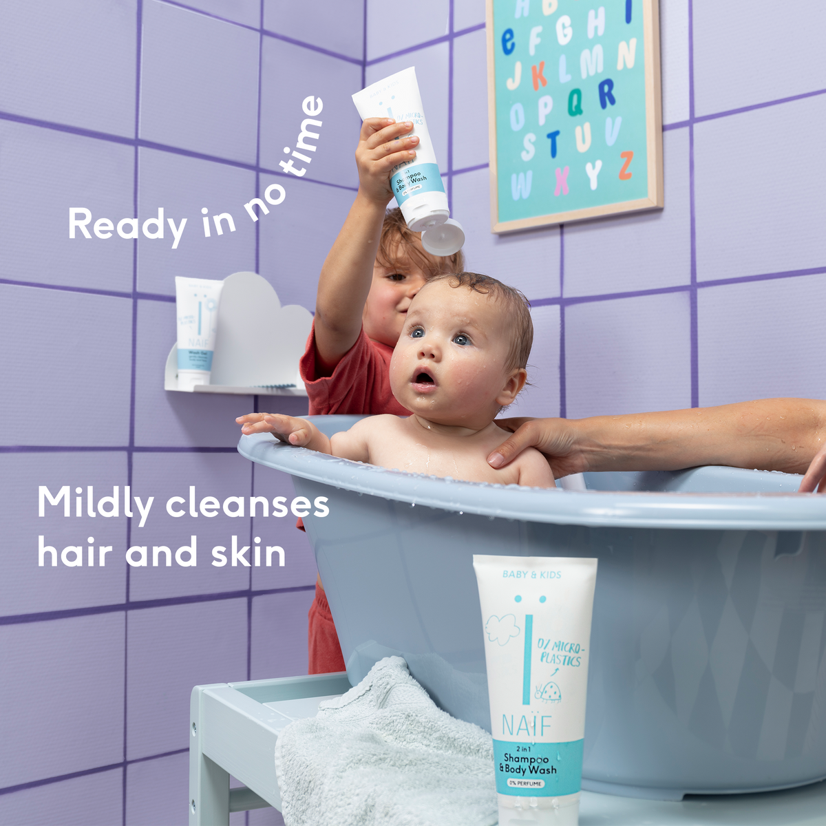 Bagnetto con shampoo e gel doccia Naïf 2 in 1 senza profumo per la pelle sensibile del bambino
