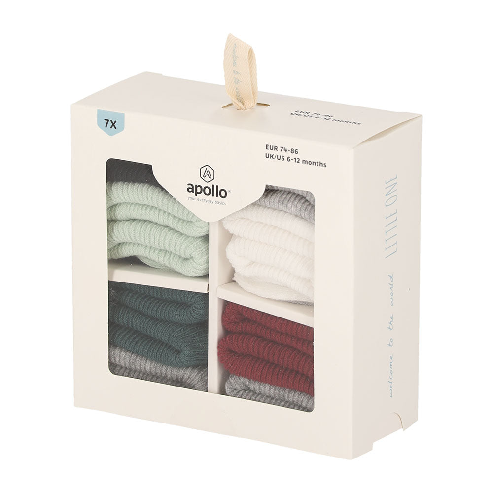 Geschenkbox von Apollo mit sieben Paar Babysocken für Jungen in Grösse 6 bis 12 Monate