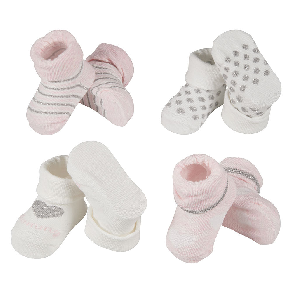 Vier Paar Babysocken für Neugeborene mit Herz-, Streifen- und Punktedesign