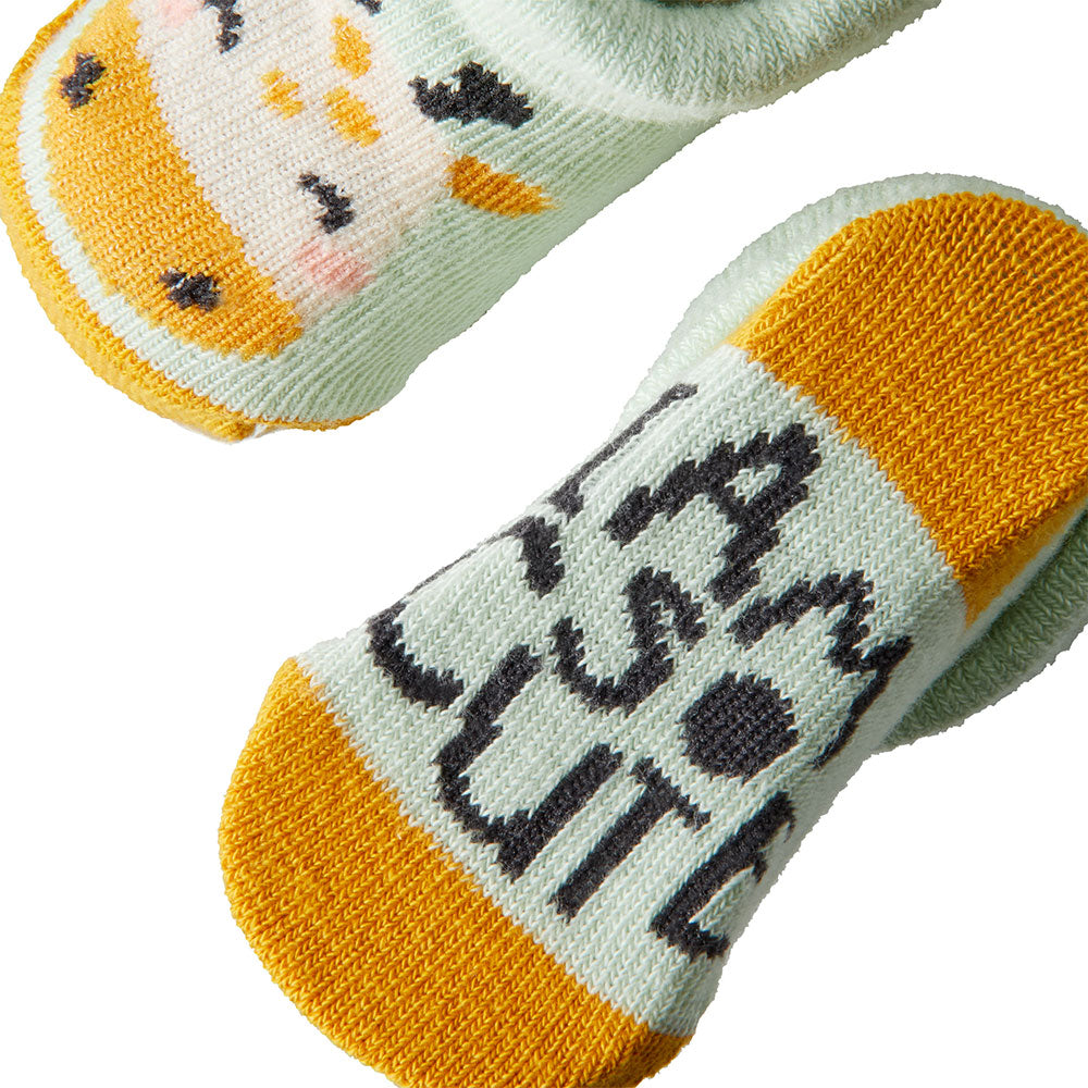 Babysocken aus dem Baby Geschenkset Jungle mit Giraffenmotiv in Mint und Gelb
