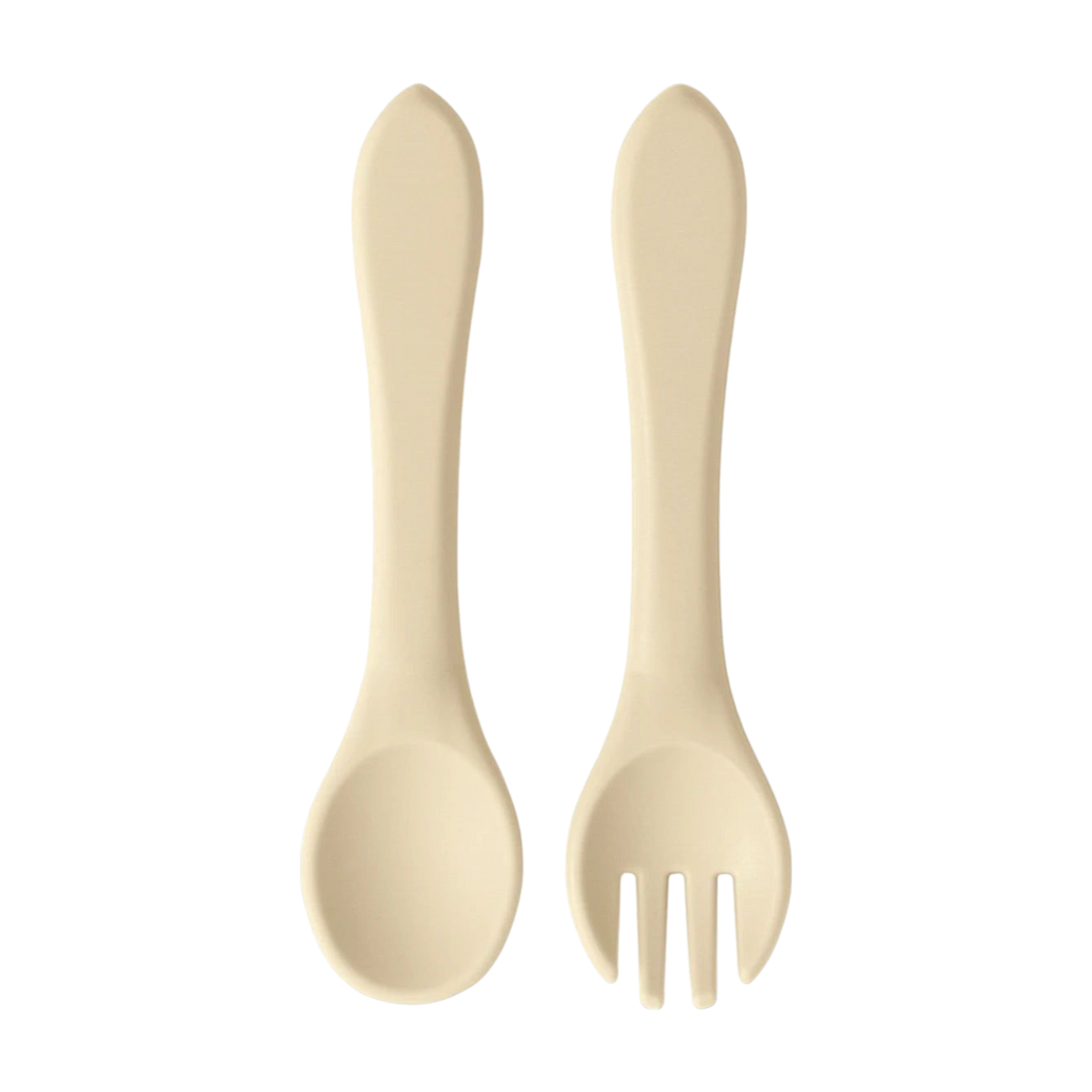 Zwei beigefarbene Utensilien aus dem Hello World Besteck Beige Silikon [3,5 x 14 cm] - ein Löffel auf der linken Seite und eine dreizinkige Gabel auf der rechten Seite, beide mit abgerundeten Griffen - sind nebeneinander auf einem weißen Hintergrund platziert.