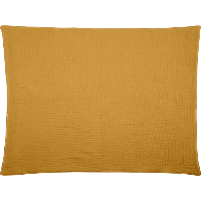 Ein senfgelbes Multifunktionstuch Gelb [55x65cm] von Hello World mit weichem, handgefertigtem, strukturiertem Stoff und abgerundeten Ecken vor einem schlichten weißen Hintergrund.