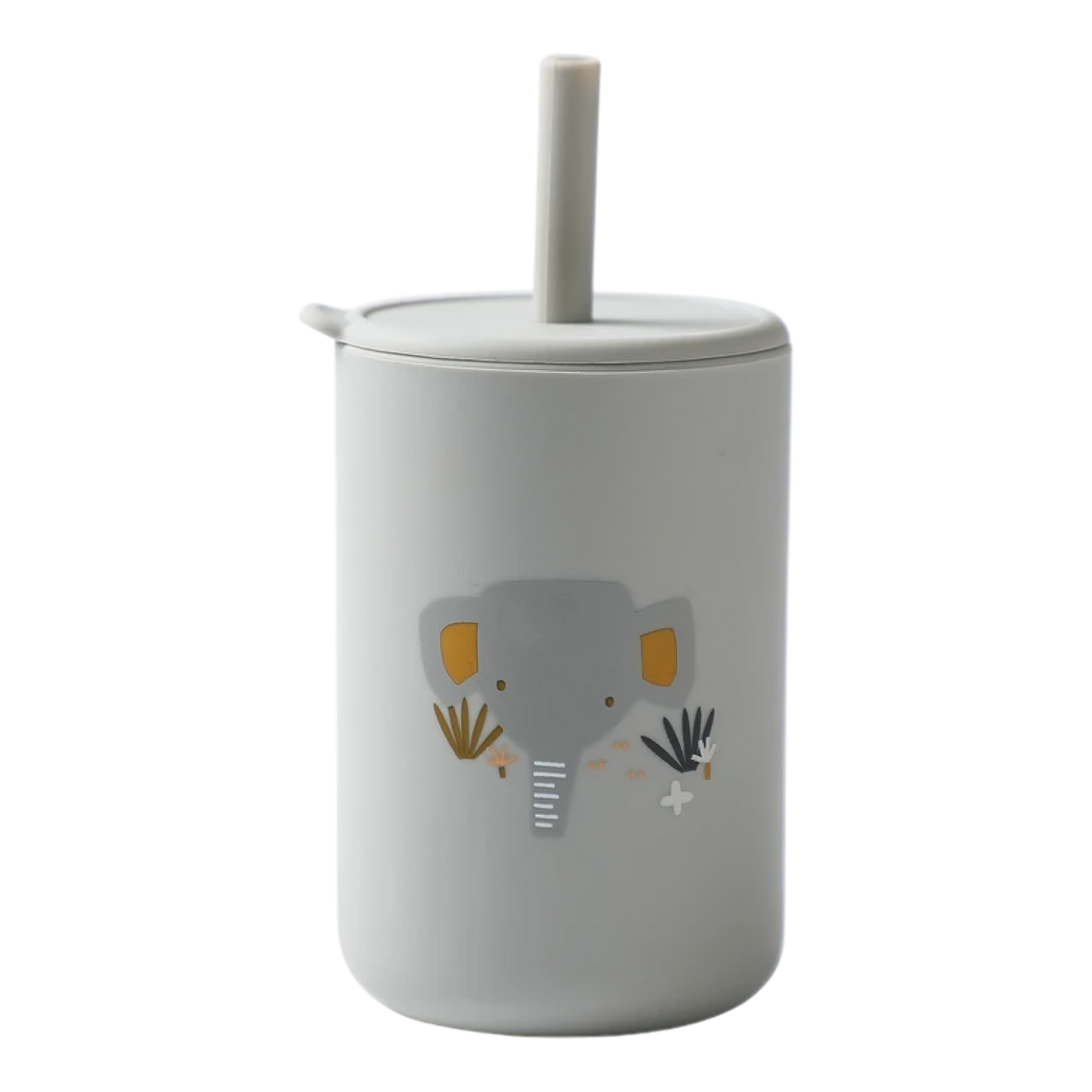 Der Hello World Trinkbecher mit Motiv Grau [6x12,5cm] ist ein grauer Trinkbecher mit Deckel und Strohhalm, der auf der Vorderseite mit gelben und grauen Cartoon-Elefanten und Blättern bedruckt ist.