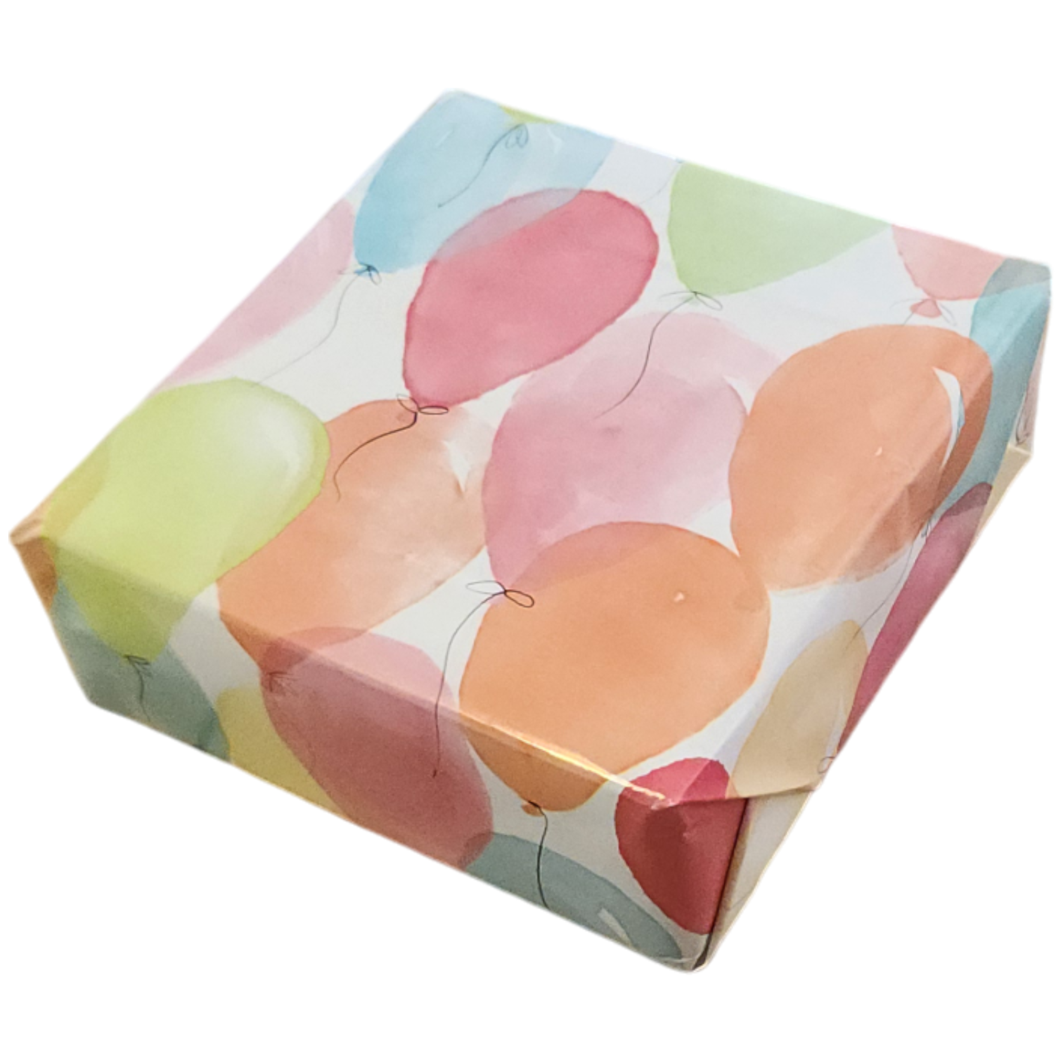 Eine quadratische Geschenkbox von Hello World mit dem Namen "Verpackung: Luftballon", eingewickelt in Papier mit bunten pastellfarbenen Luftballons in Rot, Blau, Grün, Orange und Rosa.