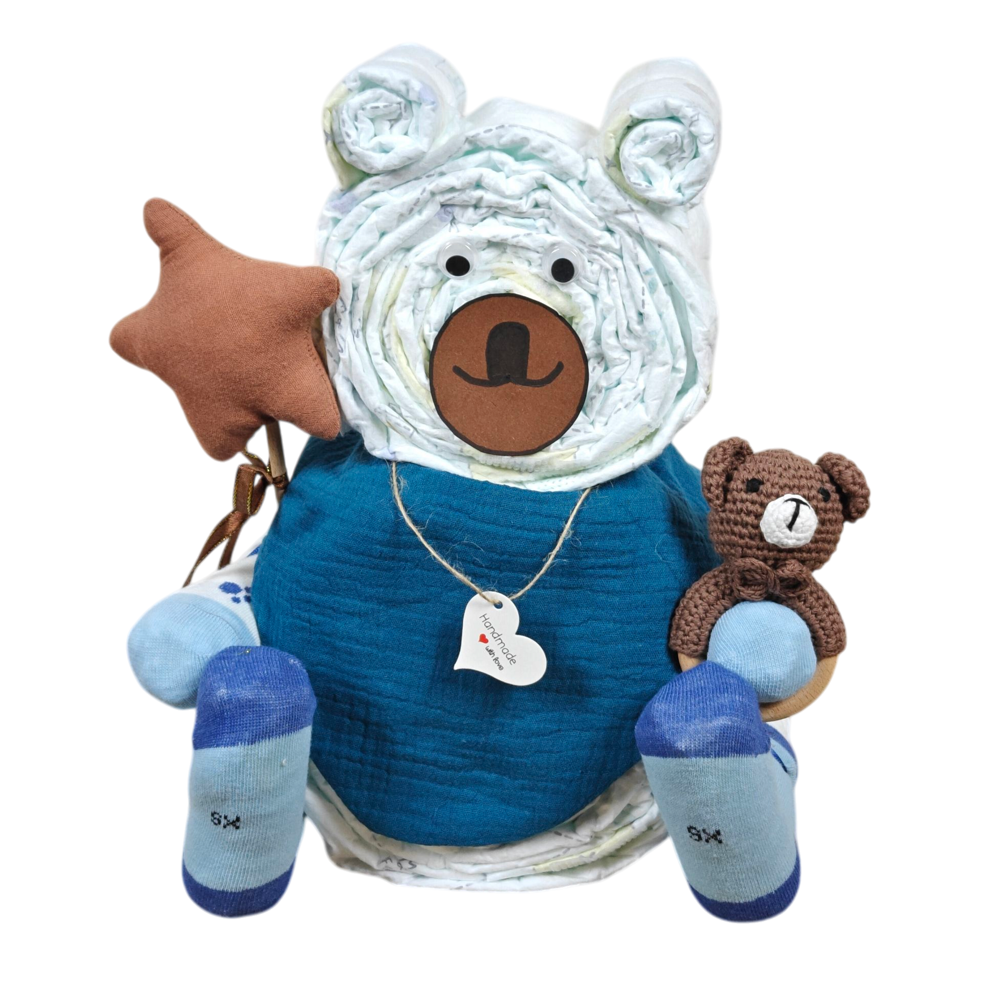 Das Windelgeschenk Teddy [33x35cm] von Hello World ist ein liebevoll gestalteter Teddybär aus Windeln, Socken, blauer Decke und Babyartikeln - mit Stern-Plüschtier und Strick-Teddy, das ideale Geschenk zur Geburt!.