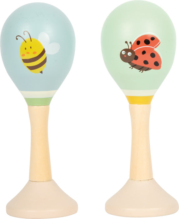 Vorderansicht der Small Foot Maracas Rasseln aus Holz mit Biene und Marienkaefer.