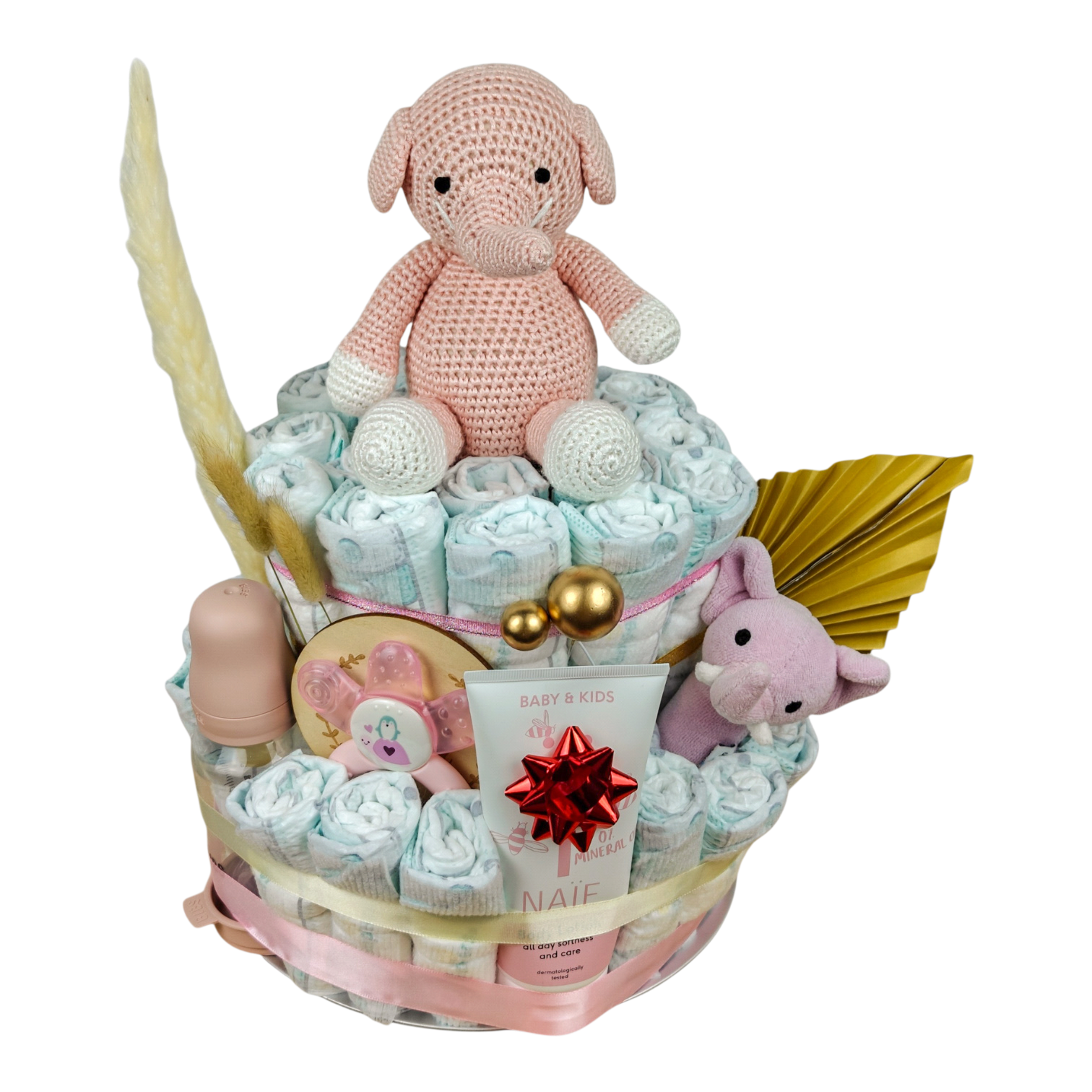 Gâteau de couches Malia comprenant 53 pampers, éléphant crocheté, hochet bébé bio, biberon BIBS, anneau de dentition rafraîchissant MAM et lotion pour le corps NAÏF