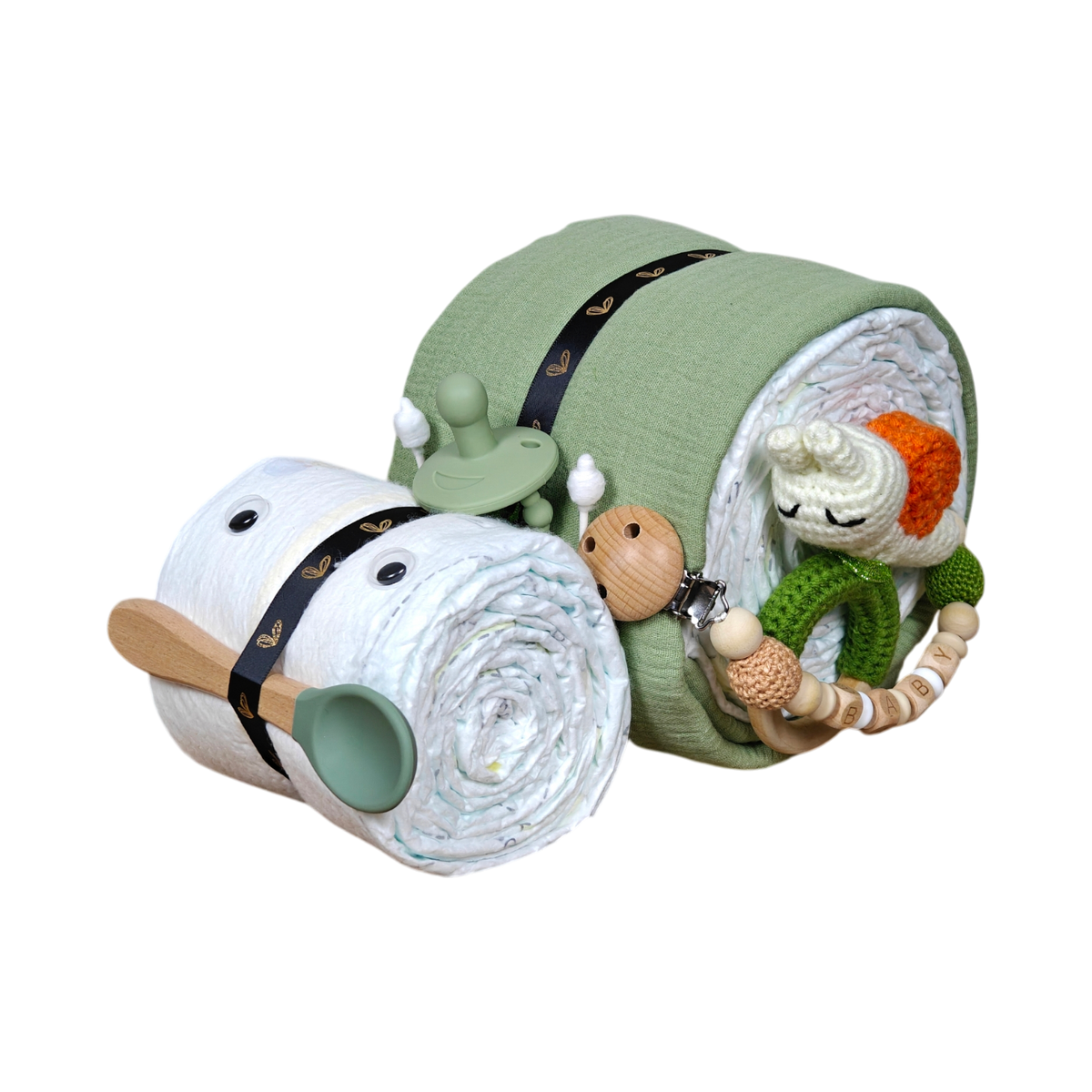 Baby Windeltorte Geschenk zur Geburt mit Schnullerkette, Holzlöffel, Saugnapf und gehäkeltem Spielzeug in Grün